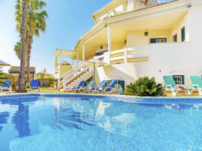 Spacious Villa Near Beaches